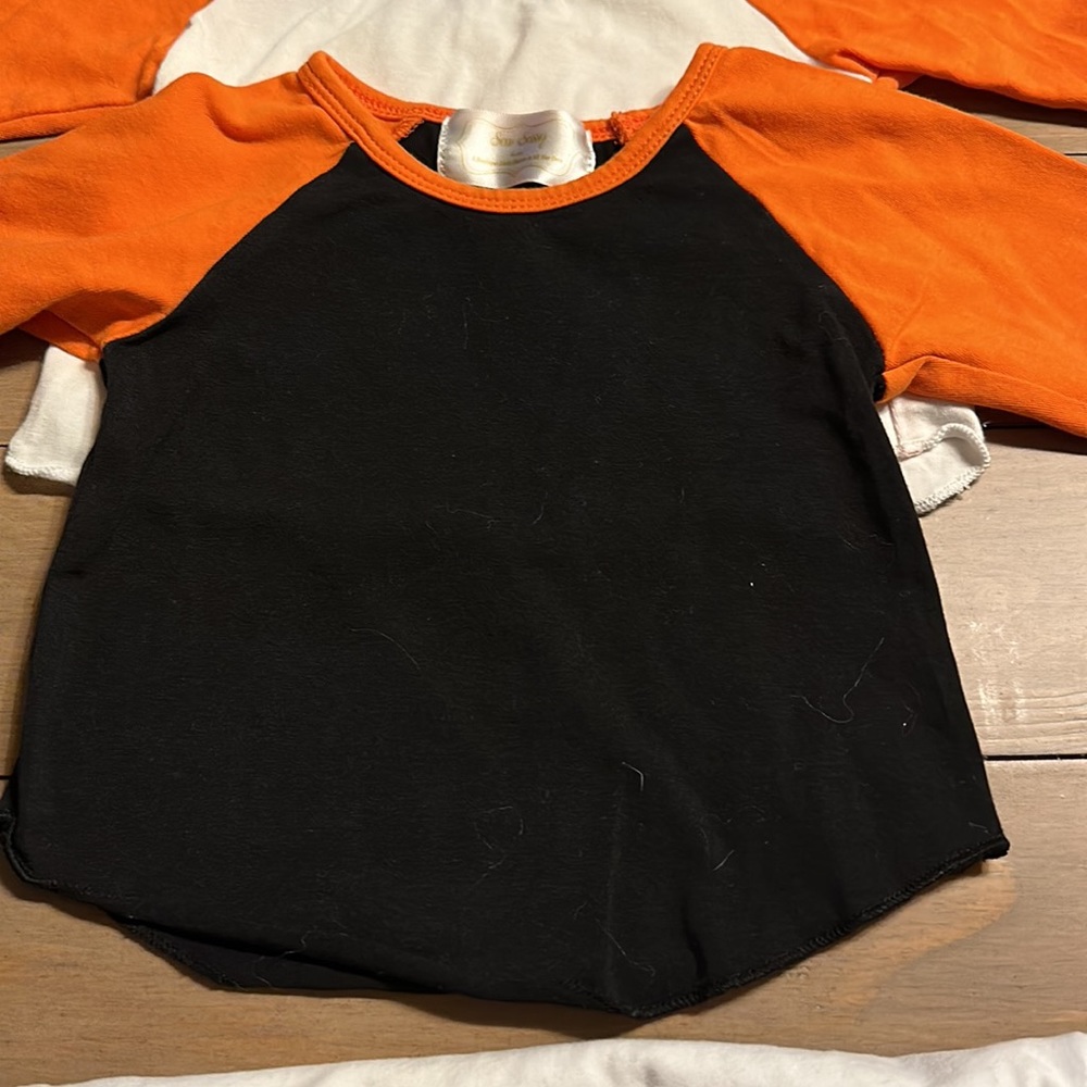⭐️HP⭐️Set of 3 Shirts - Picture 3 of 4
